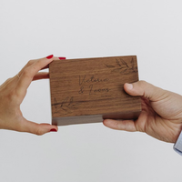 Boîte à musique personnalisée de luxe avec votre propre conception et mélodie Boîte en bois à bijoux personnalisée en bois naturel Mécanisme de remontage de 30 notes