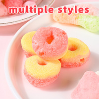 Bonbons gélifiés lyophilisés croustillants multicolores, formes assorties (vers, ours, anneaux), snacks aux fruits, vente en gros