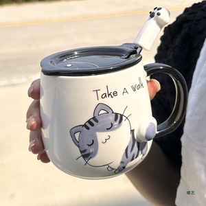 Taza de gato de dibujos animados con tapa y cuchara, taza de agua de cerámica para café de oficina y desayuno para el regreso a la escuela - Product Image 1