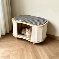 Maison pour chat moderne multifonctionnelle en bois massif courbé avec tapis en rotin rafraîchissant, lit-caverne pour chat d'intérieur toutes saisons