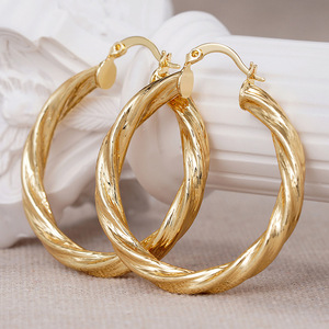 Orecchini a Spirale in Metallo per Donne, Placcati in Oro, Eleganti e alla Moda, Gioielli per Uso Quotidiano - Product Image 1