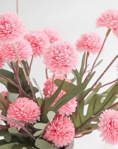 ของตกแต่งงานแต่งงานคุณภาพสูง ดอกกุหลาบผ้าไหมประดิษฐ์ 5 หัว ทำด้วยมือ สำหรับวันวาเลนไทน์และวันรับปริญญา - Product Image 4