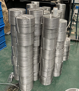 Grille à pizza ronde en aluminium sans couture pour la cuisine, le restaurant et la maison. Fourniture d'outils essentiels pour la pizza. - Product Image 6