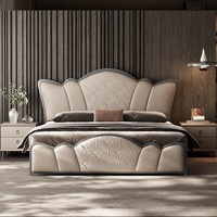 Italienisches Luxus-Deko Echtleder-Bettgestell Modernes Muscheldesign Gepolstertes Kingsize-Doppelbett für Hochwertige Hauptschlafzimmer