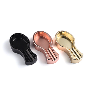 Customized High Quality Creative Crafts Gift Irregular Souvenir Ashtray - Product Image 4