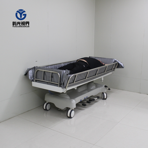 Lit de <span class=keywords><strong>douche</strong></span> médical <span class=keywords><strong>hydraulique</strong></span>, <span class=keywords><strong>chariot</strong></span> de bain pour patients d'hôpital avec barrières de sécurité complètes - Product Image 3
