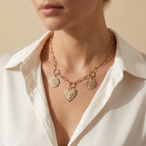 Bijoux personnalisés, pendentifs de style vintage (œil maléfique/boussole/serpent/cœur), plaqués or 18 carats, zircon cubique, breloques tendance pour - Product Image 2