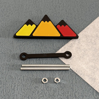 Autocollants décoratifs de protection de carrosserie en ABS pour emblème de calandre avant de voiture, design montagne, tricolores, haute qualité, installation facile