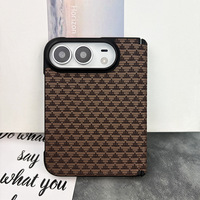Étui de téléphone avec film d'écran magnétique intégré à l'axe central pour iPhone Duo pour iPhone 18 Ultra, coque rigide antichoc intégrale