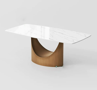 Table à manger rectangulaire en pierre frittée, style italien luxe léger, finition bronze antique, pieds en bronze jaune, table à manger en carbone