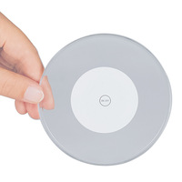 Leuchtende Sensor-Vibrations-Untersetzung mit USB-Aufladung, 7 Farbwechsel, RGB-Matte für Auto und Bar, LED-Untersetzer