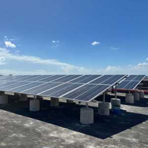 Sistema de Almacenamiento de Energía Doméstico Completo con Inversor de 6.2KW, 10 Paneles Solares de 550W, Batería LiFePO4 de 10KWh, WiFi, CAN y RS485 - Product Image 2