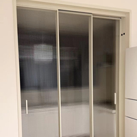 Op maat gemaakte witte aluminium-en-glas schuifdeuren in Franse stijl; scheidingsdeuren voor keuken en woonkamer
