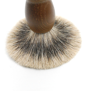 A Setole morbide di Viaggio ECO-Friendly di <span class=keywords><strong>Tasso</strong></span> Silvertip Personalizzato Piccolo <span class=keywords><strong>Barba</strong></span> di Legno <span class=keywords><strong>Pennello</strong></span> Da <span class=keywords><strong>Barba</strong></span> - Product Image 4