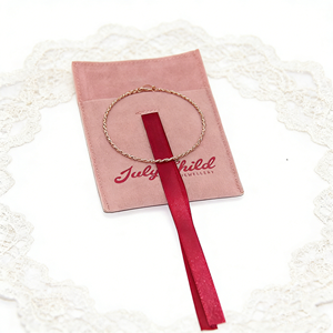 Bolsa de Joyería Personalizada de Terciopelo <span class=keywords><strong>Rosa</strong></span> Pálido con Solapa y Logotipo <span class=keywords><strong>Rosa</strong></span> - Product Image 1