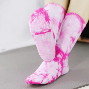 Tie Dye Grip Chaussettes Pilates Logo Personnalisé Antidérapant Athlétique Fille Printemps Chaussettes Sportives Gradient Gradient Crew Chaussettes - Product Image 3