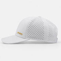 Casquette de golf en gros blanche, micro-perforée, respirante, à visière incurvée, réglable, avec logo personnalisé, pour la performance (OEM)
