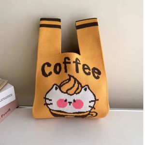 Bolso cuadrado pequeño al por mayor para mujer, diseño de nicho, bolso de mano de punto con dibujos animados, bolso cruzado de punto tipo chaleco, ideal para regalo. - Product Image 4