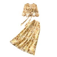 Ensemble deux pièces élégant pour femme, motif floral, col en V, taille nouée, manches lanternes, jupe longue, idéal pour les sorties décontractées et les rendez-vous galants.