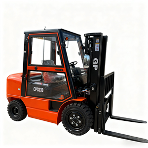 מלגזה דיזל <span class=keywords><strong>3T</strong></span> <span class=keywords><strong>TCM</strong></span>: מצוידת במנוע Xinchai 490, תיבת הילוכים אוטומטית, גובה הרמה 3 מטר. - Product Image 1