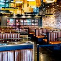 Luxueux Pizza Café Thé Boutique Meubles personnalisés Utilisation commerciale Canapé en cuir demi-cercle brun Sièges Cabines de restaurant