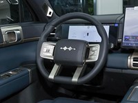 Fangchengbao Ti7 EV 2026, 755 km d'autonomie, propulsion arrière, édition Flash Charge, noir obsidienne, véhicule électrique pur pour l'exportation