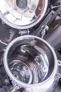 خزان تخزين صحي صغير سعة 50 لتر و100 لتر و200 لتر و300 لتر من الفولاذ المقاوم للصدأ 304 و316L للمستحضرات التجميلية والمواد الكيميائية والحليب والعصير، مزود بعجلات - Product Image 4