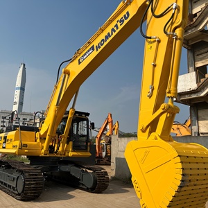 Excavadora de cadenas Komatsu PC 450, 45T de peso operativo, modelo 2020, con motor diésel, equipo de construcción usado, listo para alquilar. - Product Image 5