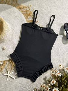 <span class=keywords><strong>Maillot</strong></span> <span class=keywords><strong>de</strong></span> <span class=keywords><strong>bain</strong></span> une pièce pour enfants - Tissu côtelé noir, boucle décorative en métal sur le devant, design plissé et bordure <span class=keywords><strong>de</strong></span> jambe à volants, <span class=keywords><strong>maillot</strong></span> <span class=keywords><strong>de</strong></span> <span class=keywords><strong>bain</strong></span> pour filles - Product Image 3