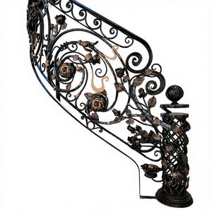 Barandilla de Escalera de Hierro Forjado KHP Royal para Balcón, Villa, Diseño Moderno, Tamaño Personalizado, Alta Calidad, Resistente al Óxido - Product Image 1