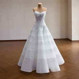 Rsm251017 Elegante <span class=keywords><strong>Abito</strong></span> <span class=keywords><strong>da</strong></span> <span class=keywords><strong>Sposa</strong></span> Bianco con Corpetto in Cristallo Illusion Sweetheart, Strati <span class=keywords><strong>a</strong></span> Strisce e Perline, per Cerimonia in Chiesa Jancemebr - Product Image 1