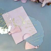 Enveloppe en velours rose personnalisée Invitation de Quinceanera de luxe Invitations d'anniversaire Sweet seize avec logo doré ou monogramme