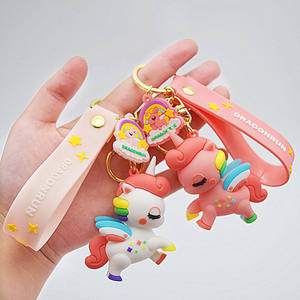 Cartone animato arcobaleno cavallo piccolo piscina <span class=keywords><strong>unicorno</strong></span> portachiavi <span class=keywords><strong>ciondolo</strong></span> borsa per ragazza carina accessorio statuetta piccolo moschettone acrilico perfetto - Product Image 5