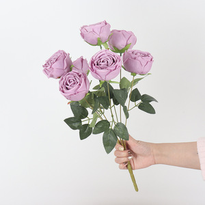 Bouquet de fleurs artificielles Jessie 7 têtes de roses royales roses pour la décoration de la maison et des mariages - Product Image 4
