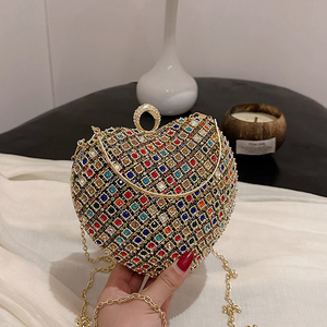 Bolso de Mano para Mujer, Estilo 2026, con Decoraciones de Cadena Diseñado por un diseñador único.8118 - Product Image 6