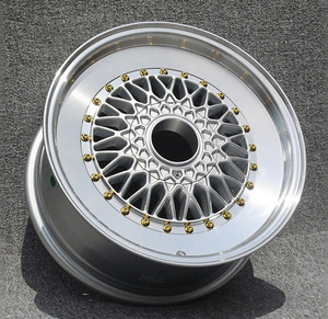 VIP Phong Cách 16x7inch Et20 4x100/114.3 73.1cb Bạc Bánh Xe Hợp Kim Với Đinh Tán Vàng Cho Sang Trọng Sedan Tùy Biến - Product Image 5