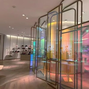 Película Decorativa Autoadhesiva de Vidrio Dicroico con Efecto Arcoíris que Cambia de Color para Aislamiento Térmico en Edificios de Oficinas - Product Image 4