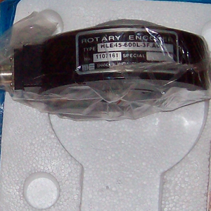 Encodeur rotatif à grande ouverture robuste HLE30-<span class=keywords><strong>1024D</strong></span>-3F.AC, utilisé pour les grues, neuf, original, authentique, en stock - Product Image 2