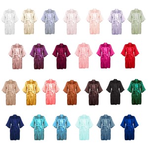 Robes en satin mi-longues pour femmes en gros, pyjamas en soie douce et lisse pour les mariages, les matins, les étés, les automnes et les printemps - Product Image 3