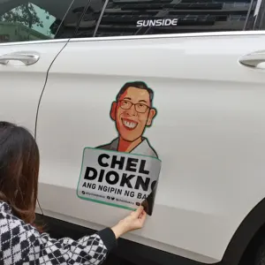 Adhesivo magnético para puerta de coche con imán para publicidad resistente a la intemperie personalizado