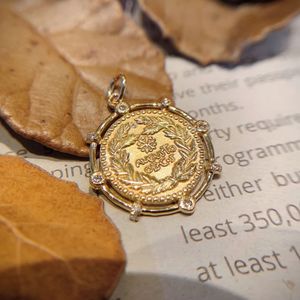 Xinfly Wholesale Luxury Antique Vintage Jewelry Round Shape 18k <b>Solid</b> <b>Gold</b> Custom Slim <b>Pendant</b> and Chain - Product Image 1