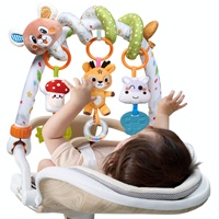 Jouet suspendu pour poussette Tumama pour enfants, hochet coloré en forme d'ours en peluche, jouet d'arche pour berceau, jouet en spirale pour siège auto, jouet en peluche pour bébé