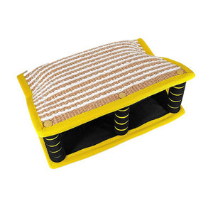Cuscino per morso di addestramento per cani con manico rigido interno di alta qualità per cane di servizio k9 - Product Image 1