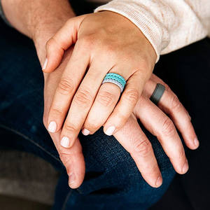 Custom Logo Siliconen Ring Sport Band Vinger Ring Bruiloft Siliconen Bandjes Ringen Speelgoed Voor Huwelijksfeest - Product Image 6