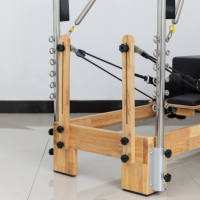 Reformer Pilates Kayu Oak Berkualitas Tinggi dengan Tower untuk Pusat Rehabilitasi, Tempat Tidur Latihan Inti Kayu Solid yang Tahan Lama