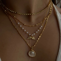 Collar Elegante Retro con Colgante de Flor de Hibisco, Concha y Estrella de Mar en Color Oro de 18K, Resistente al Agua