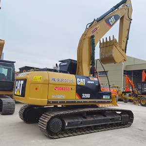 รถขุดตีนตะขาบ CAT 320D ปรับสภาพใหม่ พร้อมใช้งาน ชั่วโมงการทำงานต่ำ สีเดิมจากโรงงาน มีสินค้าในสต็อก อะไหล่แท้จากโรงงาน - Product Image 1