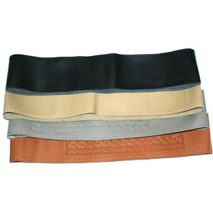 Housse de volant en cuir de vachette véritable 38 cm, chauffante, cousue main sur mesure pour Audi, noir et blanc, 2026 - Product Image 1