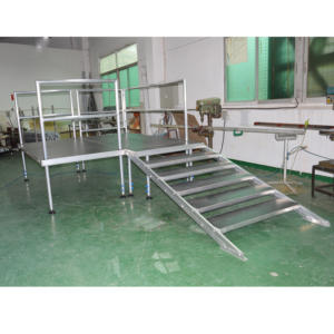 Escenario Musical Portátil de Fácil Montaje para Exteriores, Marco de Aleación de Aluminio, Altura Ajustable, Diseño Modular con Alfombra Antideslizante - Product Image 2