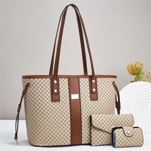 Nouvel ensemble de sacs fourre-tout pour femme 2026 – <span class=keywords><strong>Sac</strong></span> <span class=keywords><strong>à</strong></span> bandoulière en <span class=keywords><strong>cuir</strong></span> PU tendance grande capacité pour le bureau et l'usage quotidien - Product Image 4